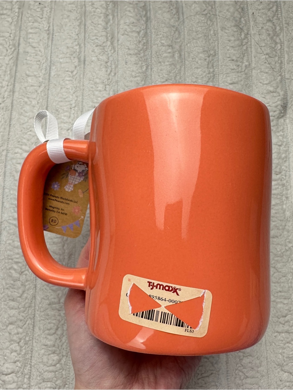 Rae Dunn Peanuts Best Gigi Mug - Picture 3 of 7